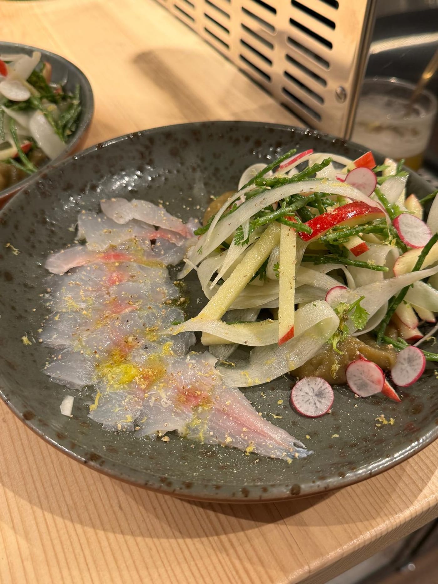 Carpaccio de poisson cru dressé au Bistrot du Fromager