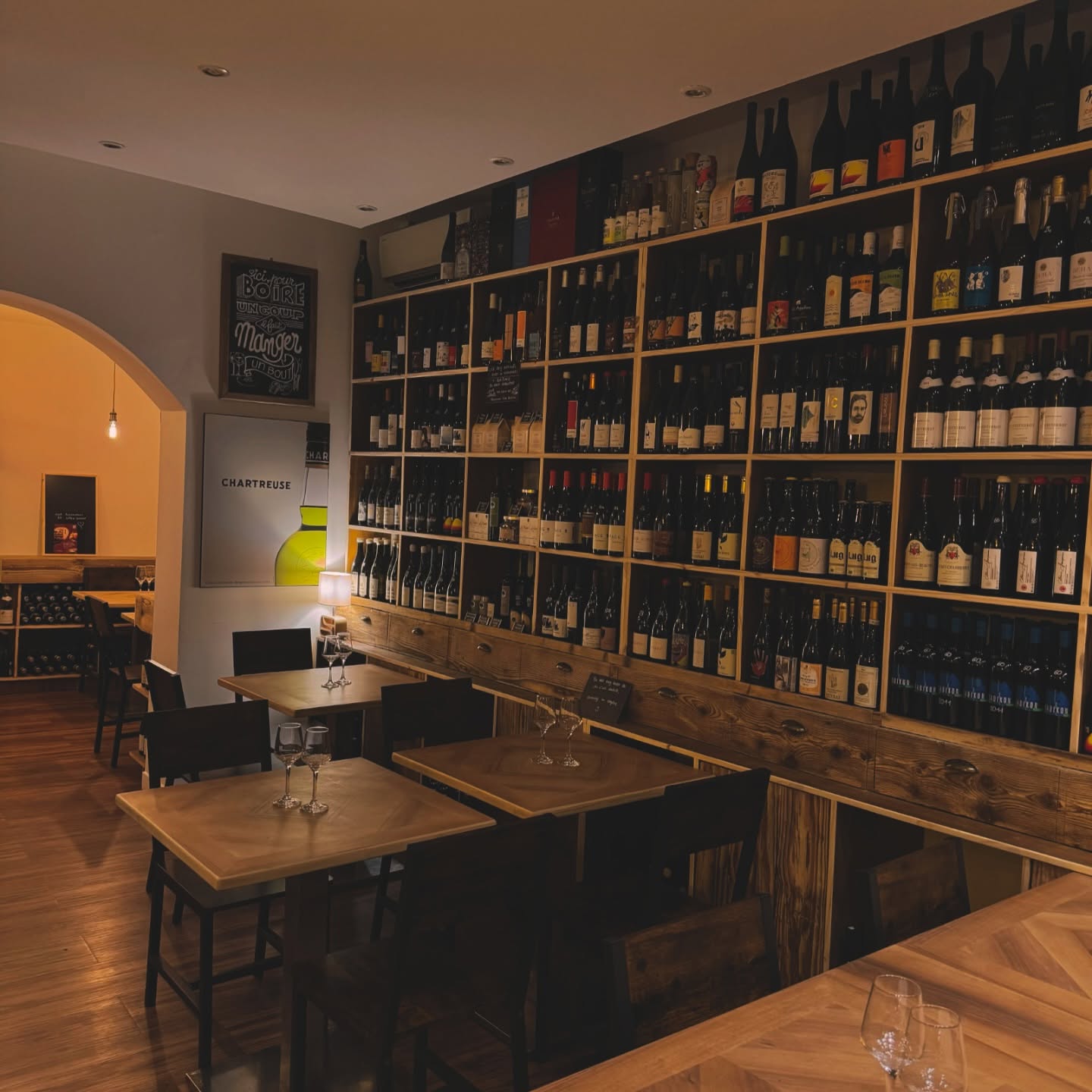 La cave de vins naturels du Bistrot du Fromager